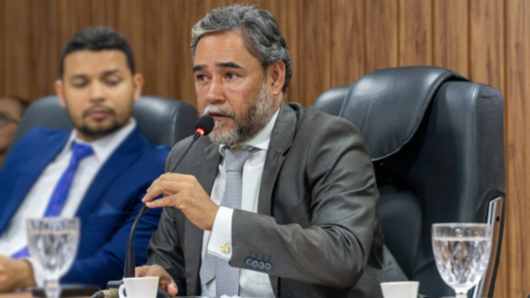 LUTO EM BAYEUX: morre Adriano Martins, presidente da Câmara Municipal