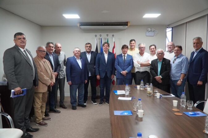 FIEPB recebe ministro das Comunicações para discutir demandas da indústria paraibana