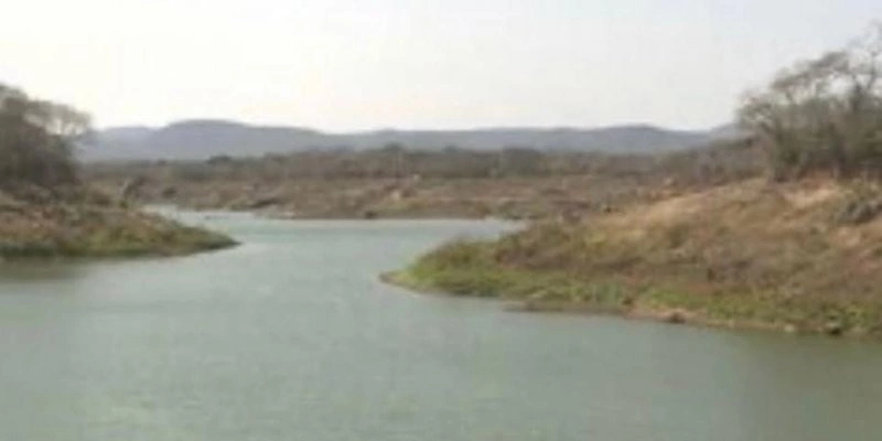 Açude que abastece Itaporanga está secando e moradores temem colapso