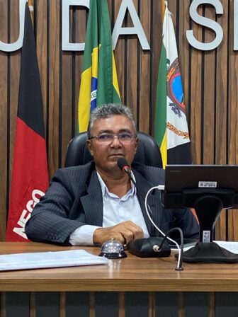 Câmara de Vereadores de Emas volta do recesso com a participação da prefeita do município