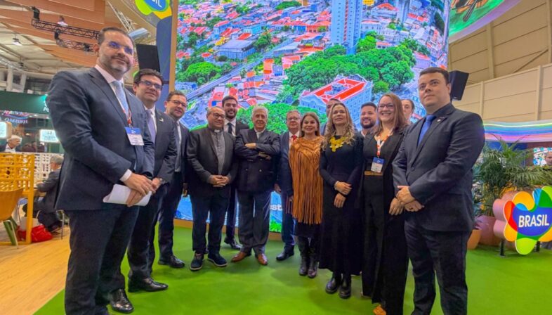 Deputado Eduardo Carneiro representa a ALPB em assinatura de instalação do Hotel Vila Galé em João Pessoa