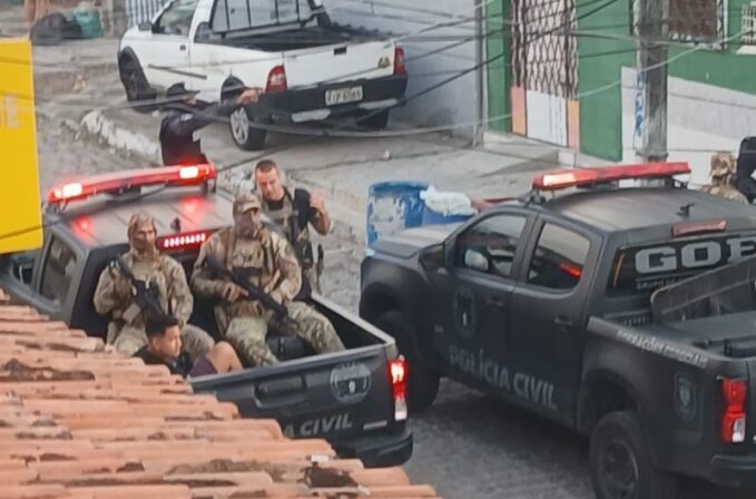 Gaeco prende grupo suspeito de tráfico ao lado de escola
