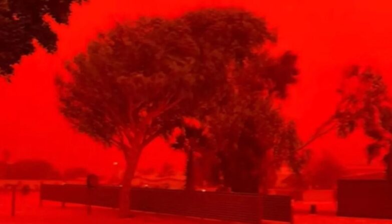 Céu aparece vermelho e intriga moradores na Austrália com a chegada de ciclone; veja imagens