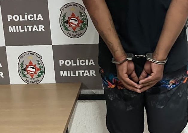 Homem é preso ao tentar invadir hospital para agredir esposa em trabalho de parto