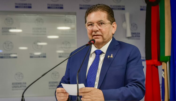 ALPB promulga Lei que cria programa para ajudar pessoas em situação de rua a retornarem a estados de origem