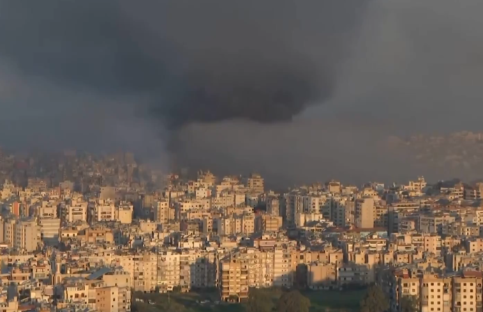 Ataque com mísseis atinge Tel Aviv após ofensiva do Irã