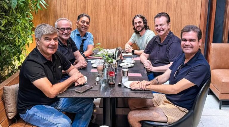 Em visita à Paraíba, Kassab se reúne com Cícero Lucena, Pedro e deputados