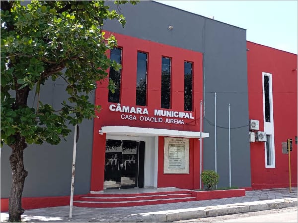 MPPB pede exoneração de assessores e mudança de lei em Câmara