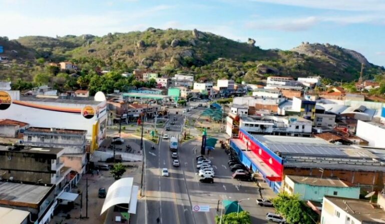 Governador sanciona lei que reconhece Queimadas como a “Cidade das Pedras”