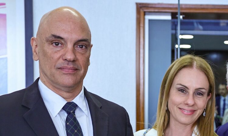 Alexandre de Moraes e Viviane gastaram mais de 23 milhões na compra de imóveis à vista