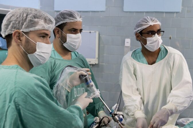 Paraíba contra o Câncer possibilita cirurgia oncológica inédita por vídeo no Hospital Edson Ramalho