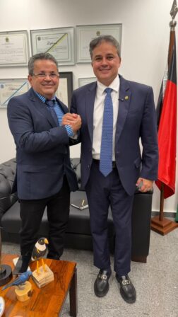 Candidato a prefeito do MDB, Ronaldo Pneus, declara apoio a Efraim