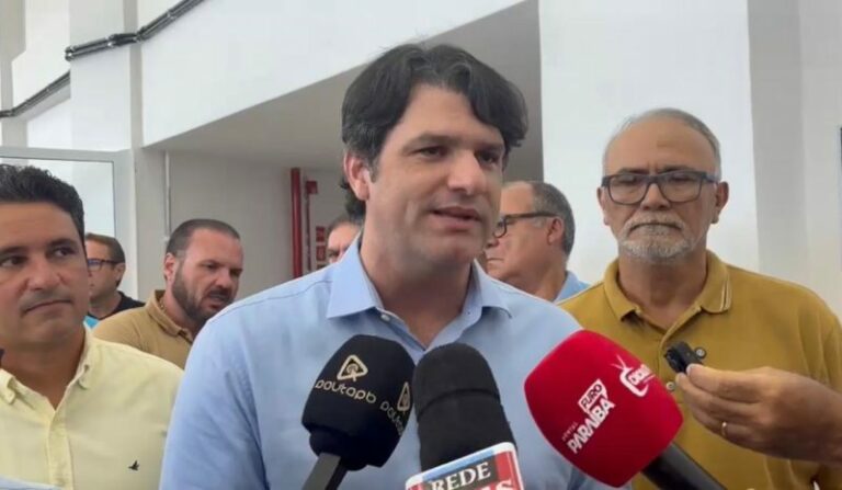 Léo Bezerra defende diálogo com João Azevêdo e diz que decisão sobre Senado será coletiva