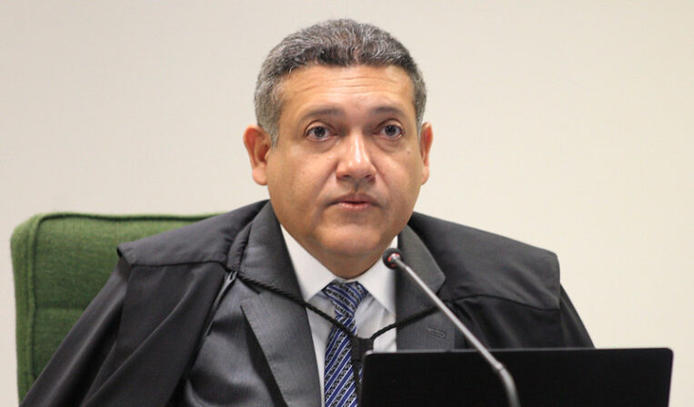 Nunes Marques confirma viagens em jatinho de empresa ligada a Vorcaro