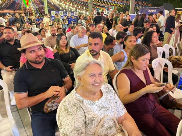 Prefeita de Emas-PB participa de evento em Campina Grande para viabilizar recursos para o João Pedro “Danado de Bom”