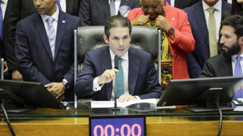 Câmara agenda série de sessões deliberativas para acelerar PEC da escala 6×1