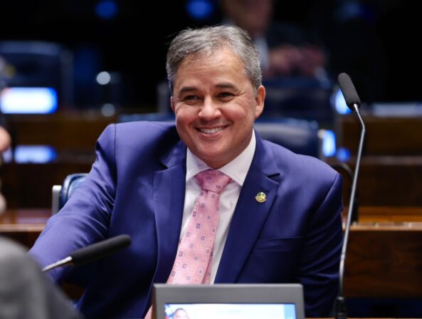 “Ranking dos Políticos divulga o TOP 10 do Congresso Nacional e Efraim é Melhor Senador da Legislatura”