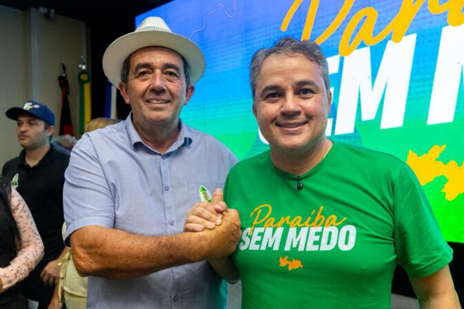 Efraim amplia alianças no Cariri e recebe apoio de lideranças de Boqueirão