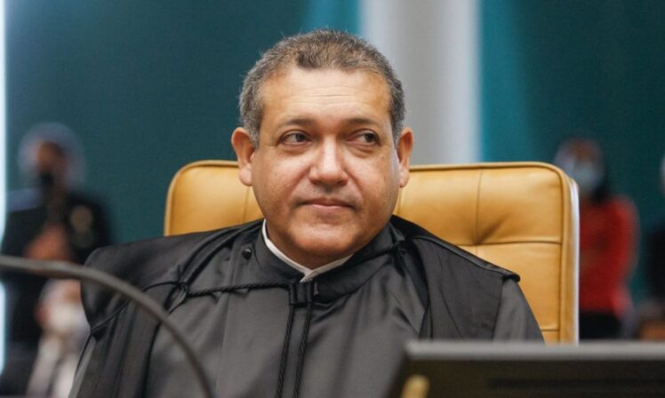 Nunes Marques vai relatar ação de Bolsonaro para anular pena