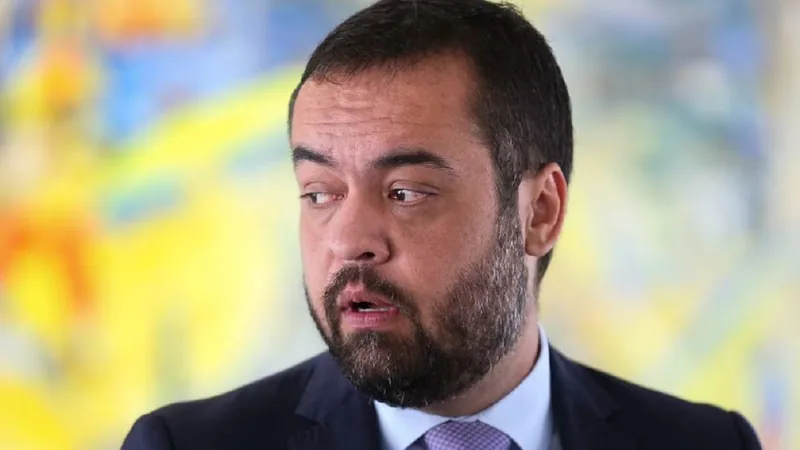 Ex-governador do RJ, Cláudio Castro é alvo de operação da Polícia Federal
