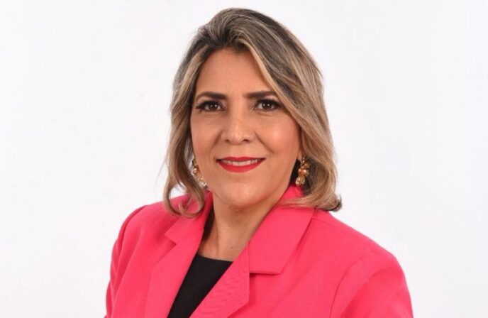 Nena Martins retorna ao comando da Secretaria da Mulher