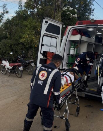 Colisão entre carro e moto deixa um mototaxista ferido, em Conceição