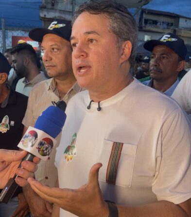 Grupo de direita de Itaporanga reforça apoio Efraim Filho