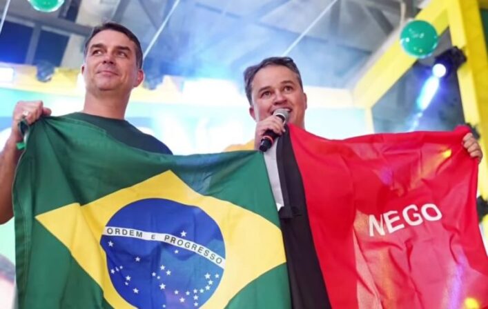 Efraim divulga data que Flávio Bolsonaro estará no São João de Campina