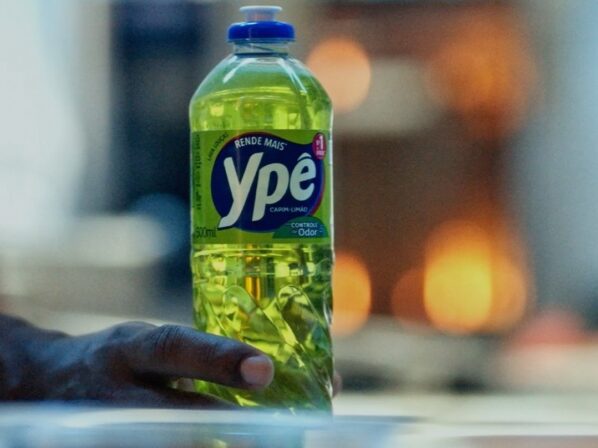 Anvisa mantém suspensão, mas libera parte de lotes de produtos Ypê