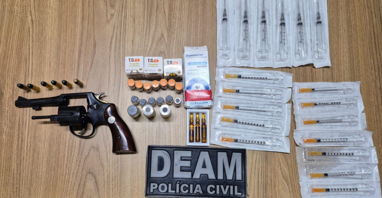 Homem é preso por ameaçar ex-companheira e manter arma ilegal em casa