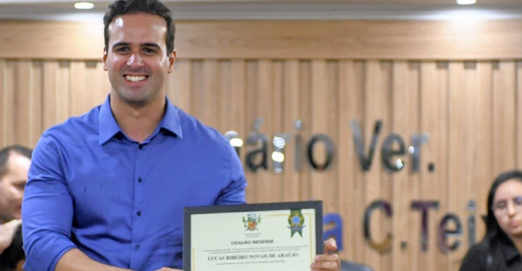 Lucas Ribeiro recebe título de cidadão de Dona Inês e vistoria obra em Marcação