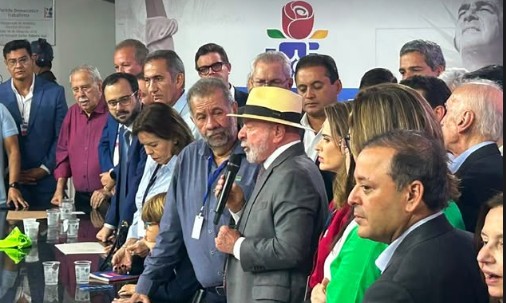 Em convenção nacional, PDT oficializa apoio a Lula nas eleições
