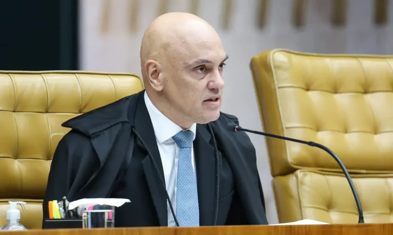 Cabo Gilberto pede impeachment de Moraes por suposta violação de sigilo