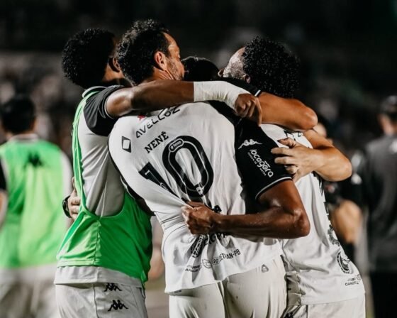 Botafogo-PB vira para cima do Guarani e avança para quadrangular da Série C
