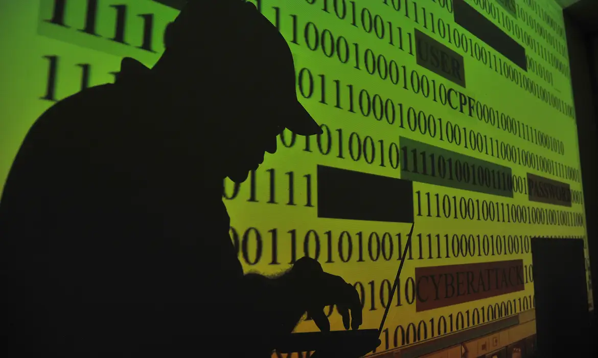 Estudo identifica 544 anúncios falsos do Desenrola Brasil em redes sociais