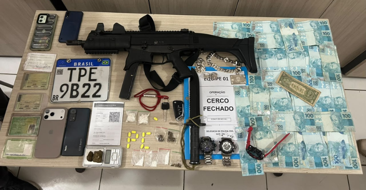Trio é preso e Polícia apreende drogas e mais de R$ 3 mil
