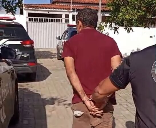 Homem é preso suspeito de ameaçar ex-companheira após ela iniciar novo relacionamento