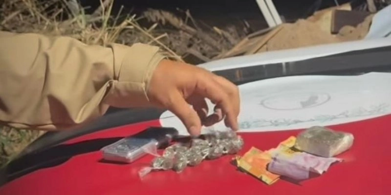 Polícia Militar prende suspeito e apreende maconha durante ação em Itaporanga