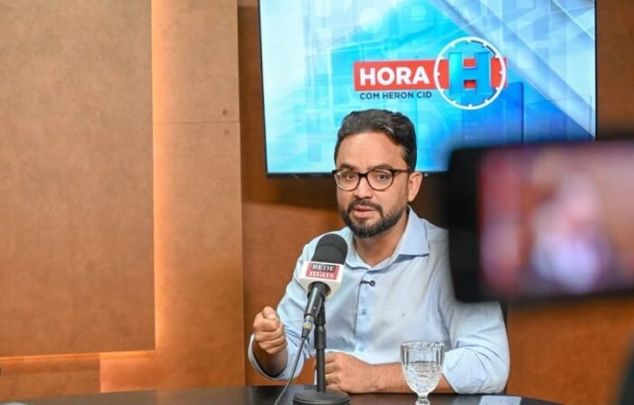 Tibério cita ‘erro’ do PSB no apoio a Cícero em 2024 e prega partido disputando 2028 em JP
